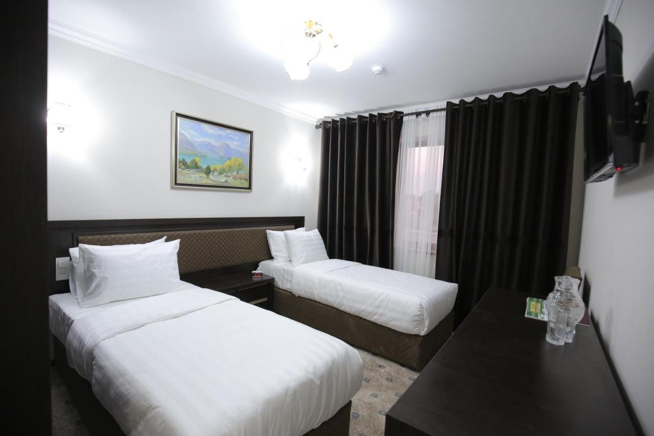 Sugdiyon Hotel خوجاند المظهر الخارجي الصورة