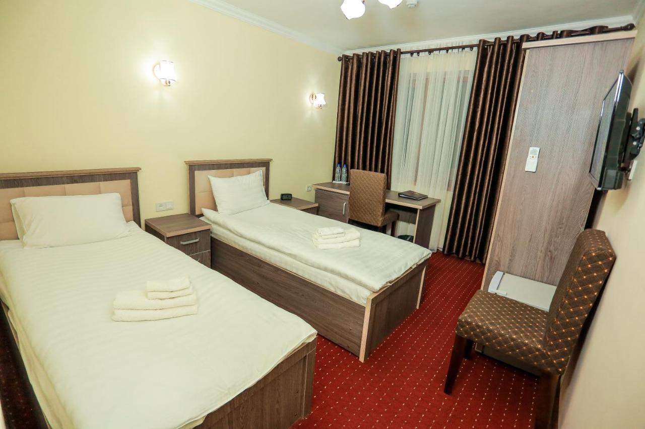 Sugdiyon Hotel خوجاند المظهر الخارجي الصورة